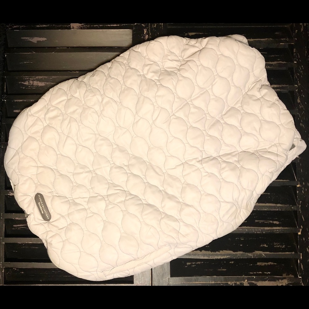 JJ COLE COLLECTION Urban BundleMe Car Seat Cover